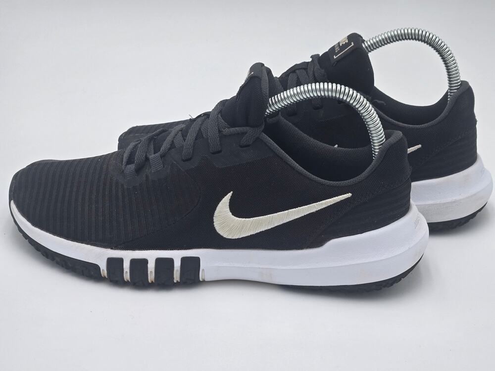 Nike Flex Control 4 Black White Training Shoes Womens 6.5 Wide